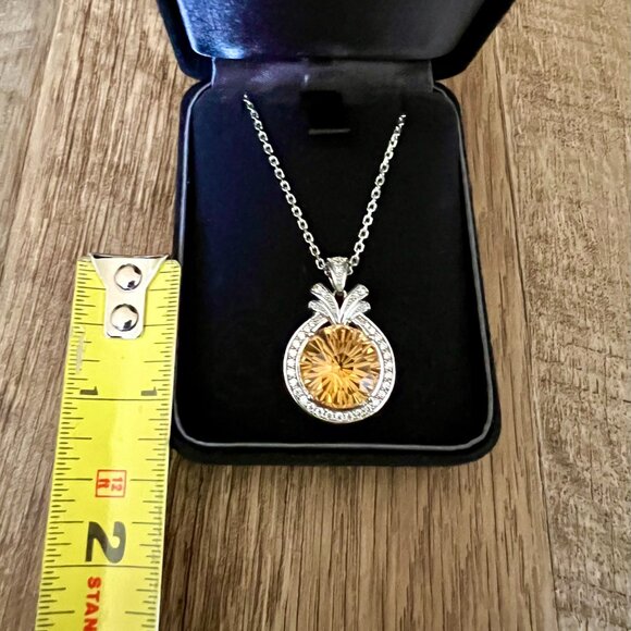Brilliant Round Cut Citrine Pendant Necklace - Picture 2 of 2